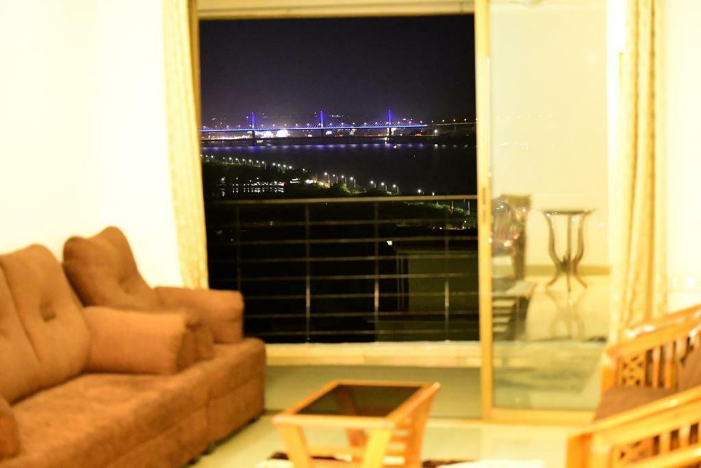 3 Bhk Apartment With River View ปณชี ภายนอก รูปภาพ